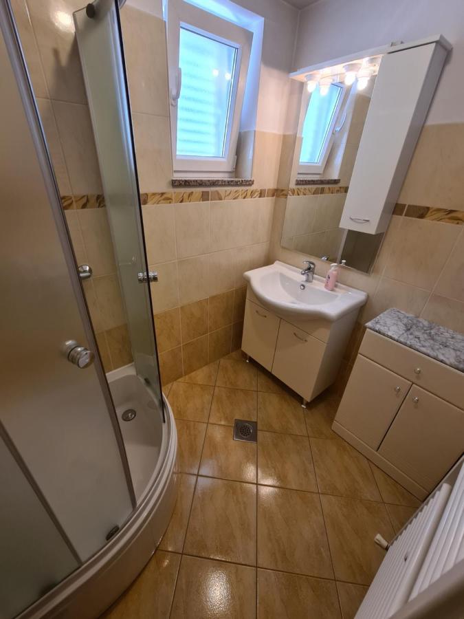 Apartment Cutul Salatic Bagian luar foto